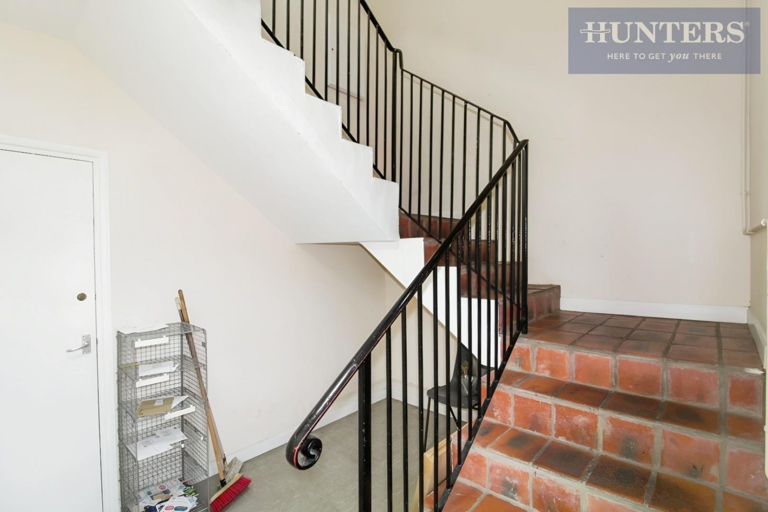 Katemon Court, High Street