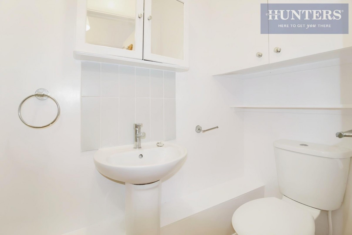 Katemon Court, High Street