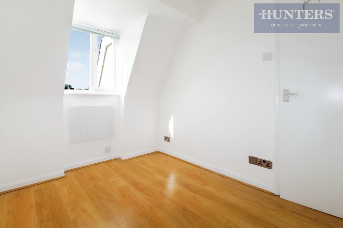 Katemon Court, High Street