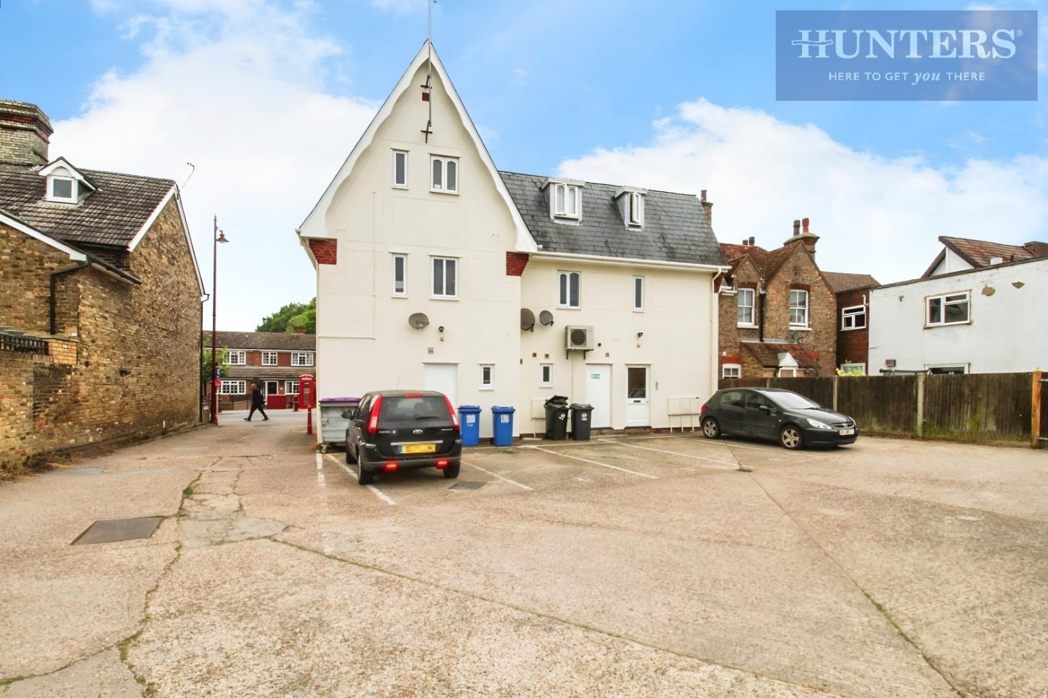 Katemon Court, High Street