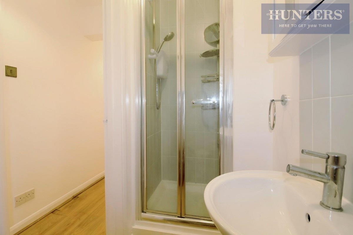 Katemon Court, High Street