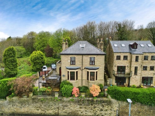 Wakefield Road, Stalybridge