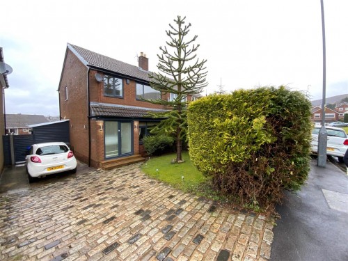 Carrbrook Close, Carrbrook, Stalybridge, SK15 3LT