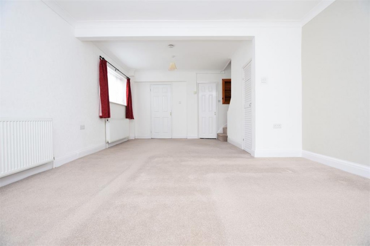 Elm Park Avenue RM12