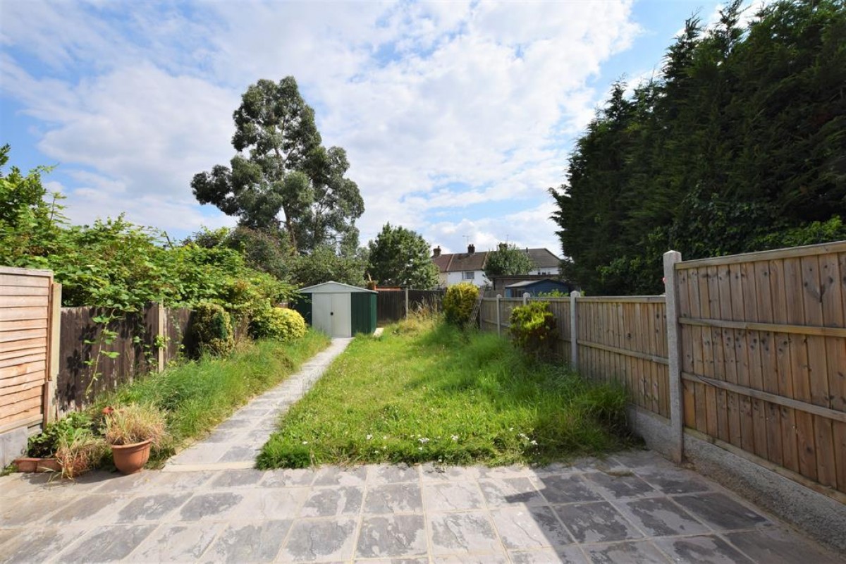 Elm Park Avenue RM12