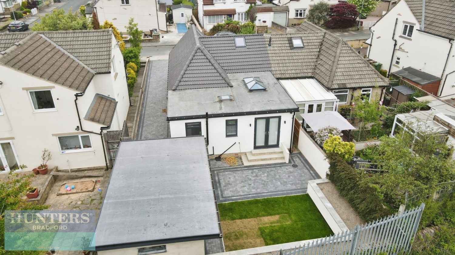Tyersal Court Tyersal, Bradford, West Yorkshire, BD4 8EW
