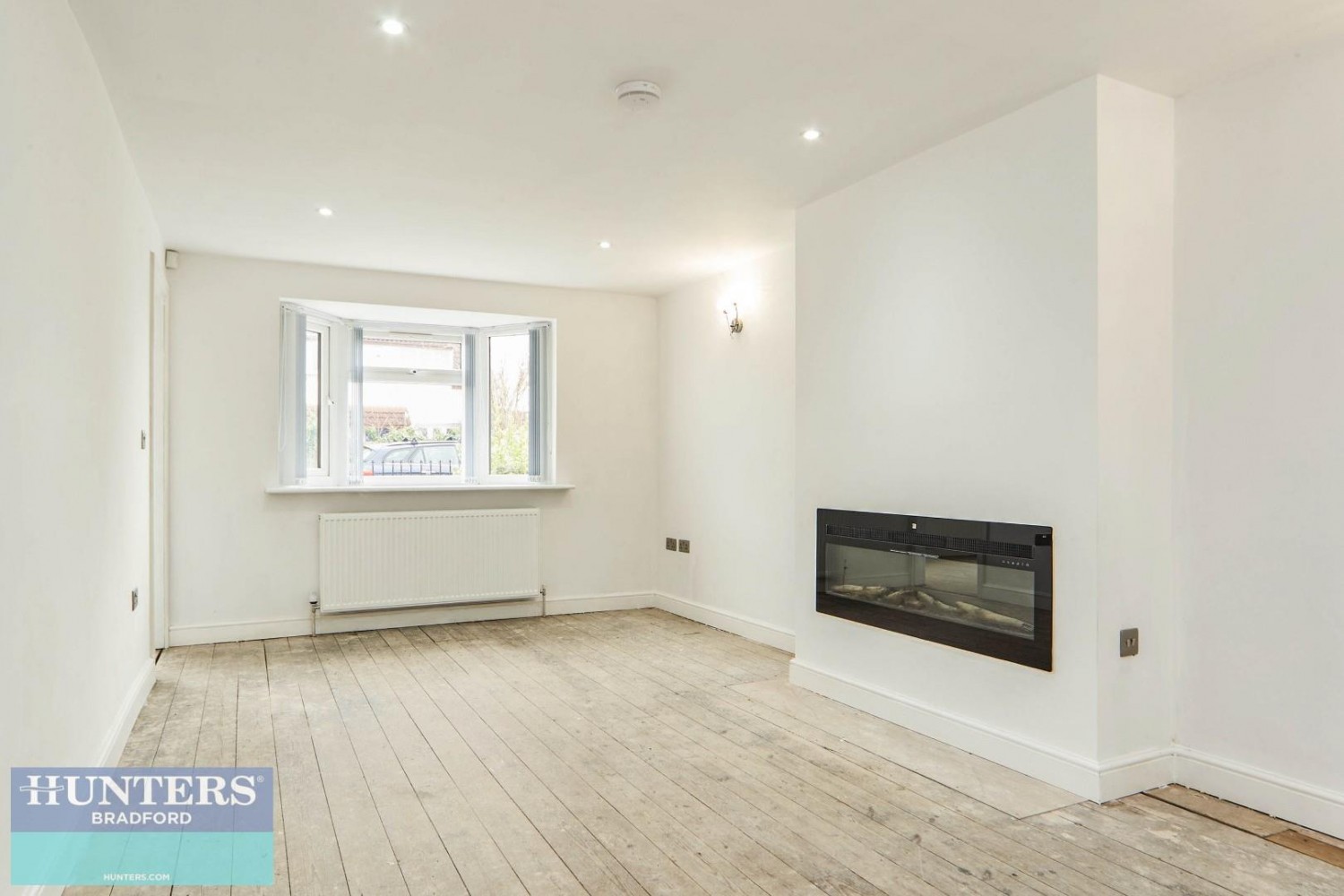 Tyersal Court Tyersal, Bradford, West Yorkshire, BD4 8EW