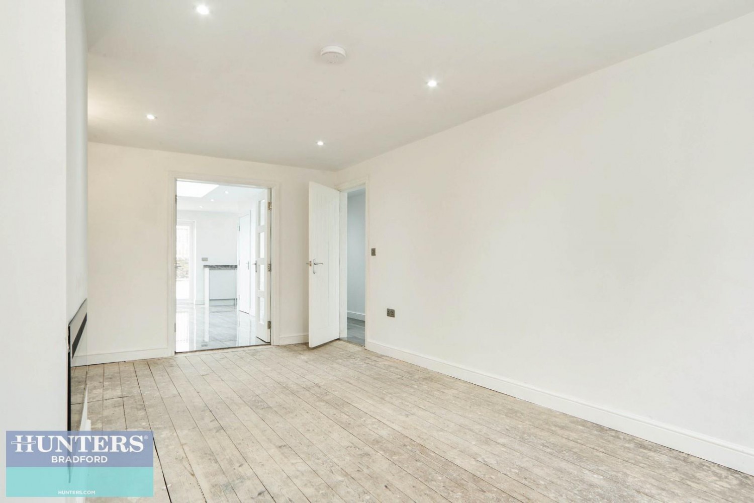 Tyersal Court Tyersal, Bradford, West Yorkshire, BD4 8EW