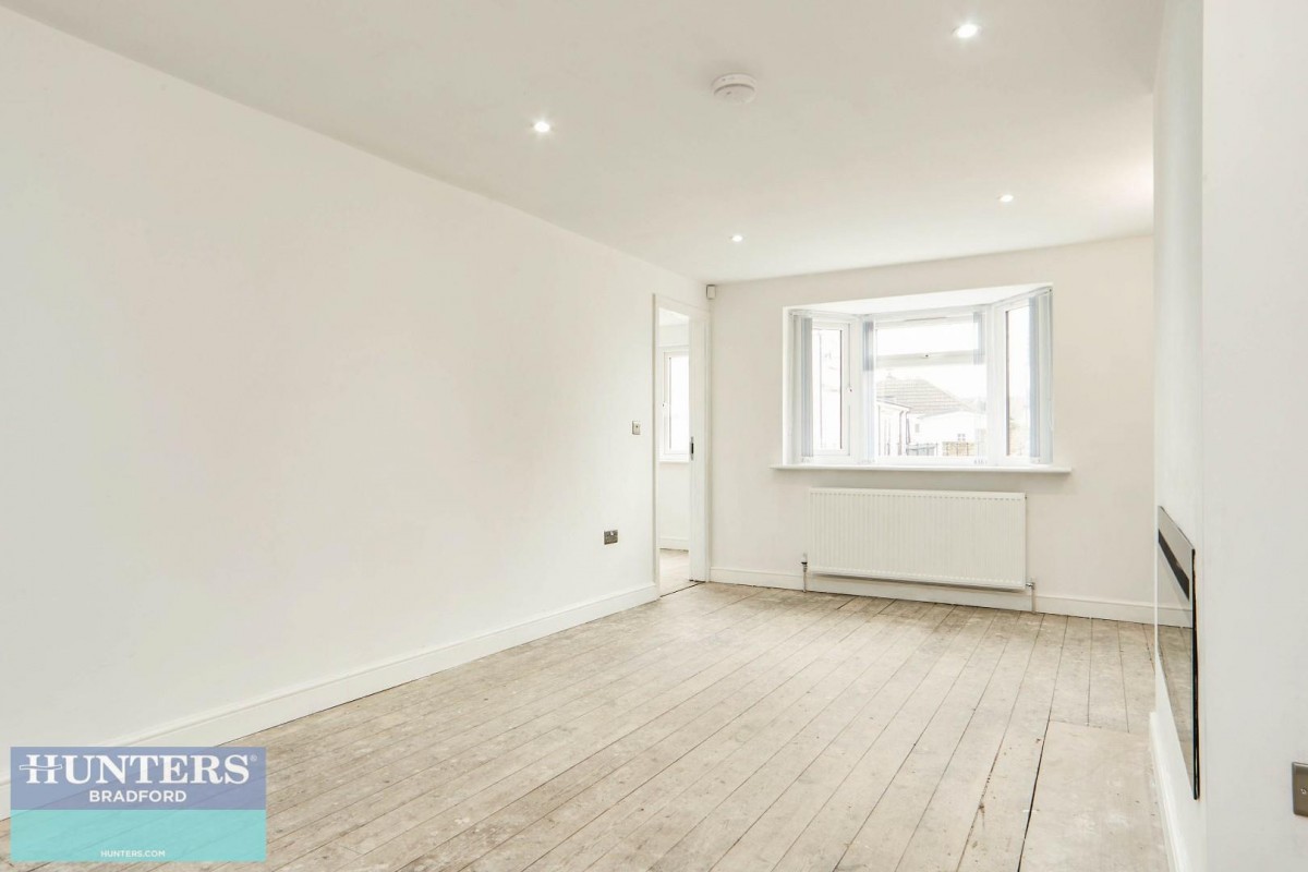 Tyersal Court Tyersal, Bradford, West Yorkshire, BD4 8EW