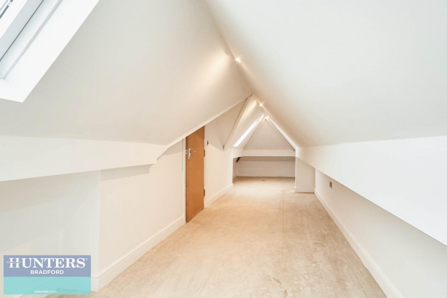 Tyersal Court Tyersal, Bradford, West Yorkshire, BD4 8EW
