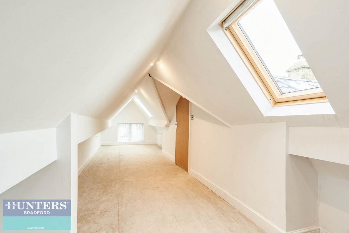 Tyersal Court Tyersal, Bradford, West Yorkshire, BD4 8EW