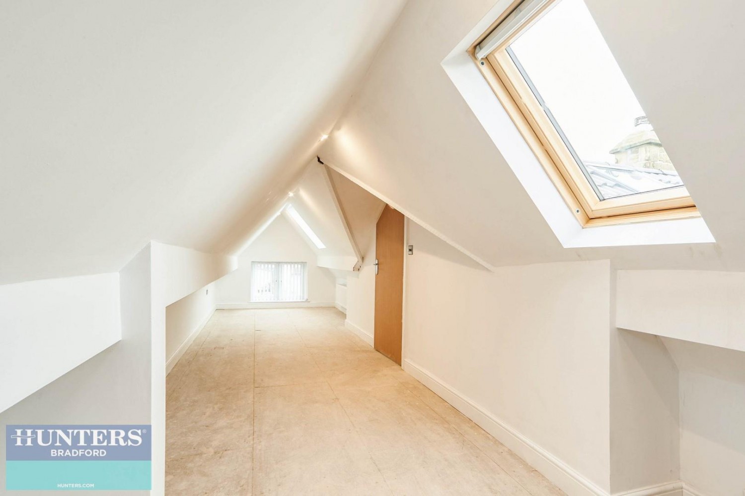 Tyersal Court Tyersal, Bradford, West Yorkshire, BD4 8EW