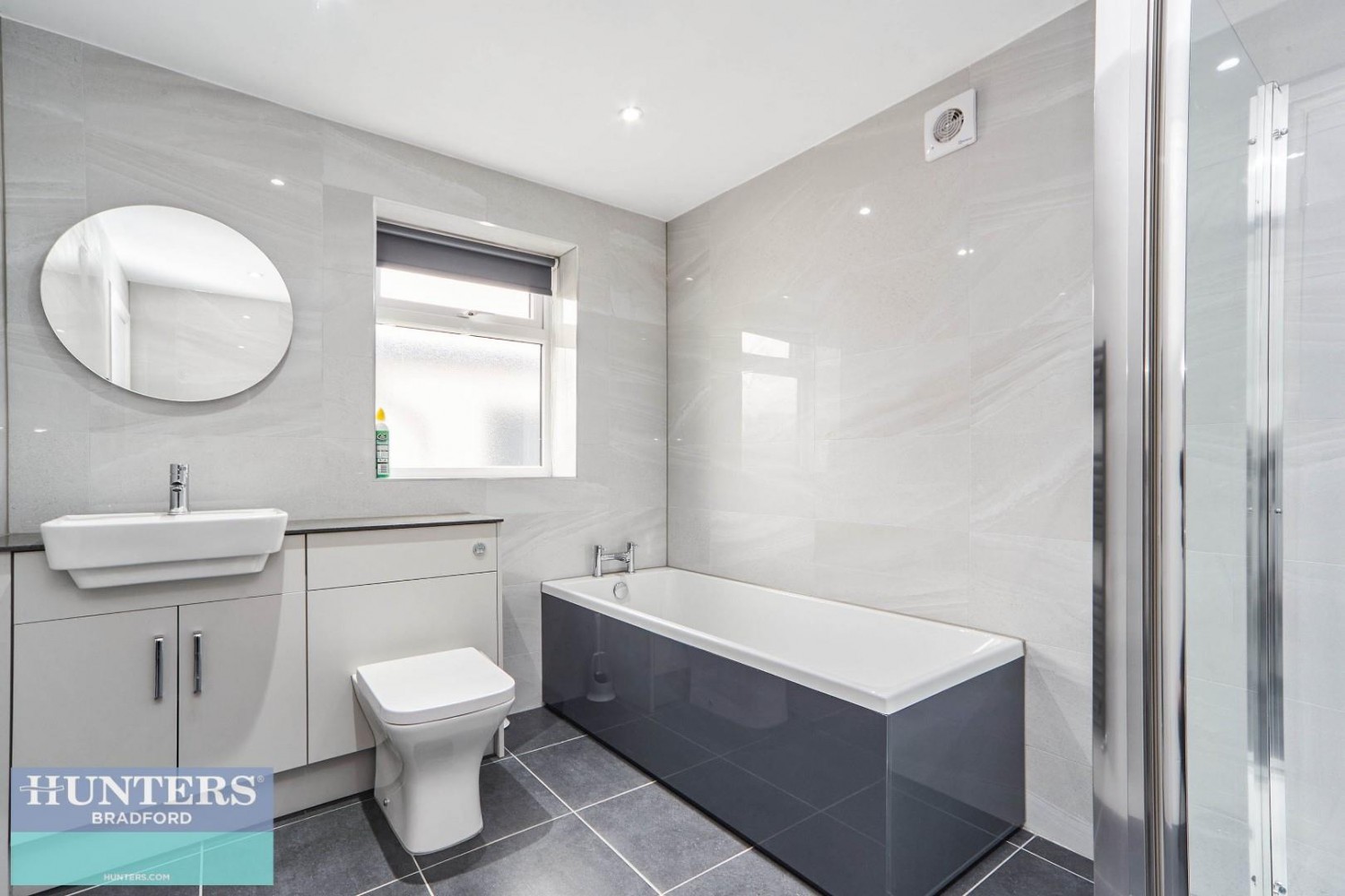 Tyersal Court Tyersal, Bradford, West Yorkshire, BD4 8EW