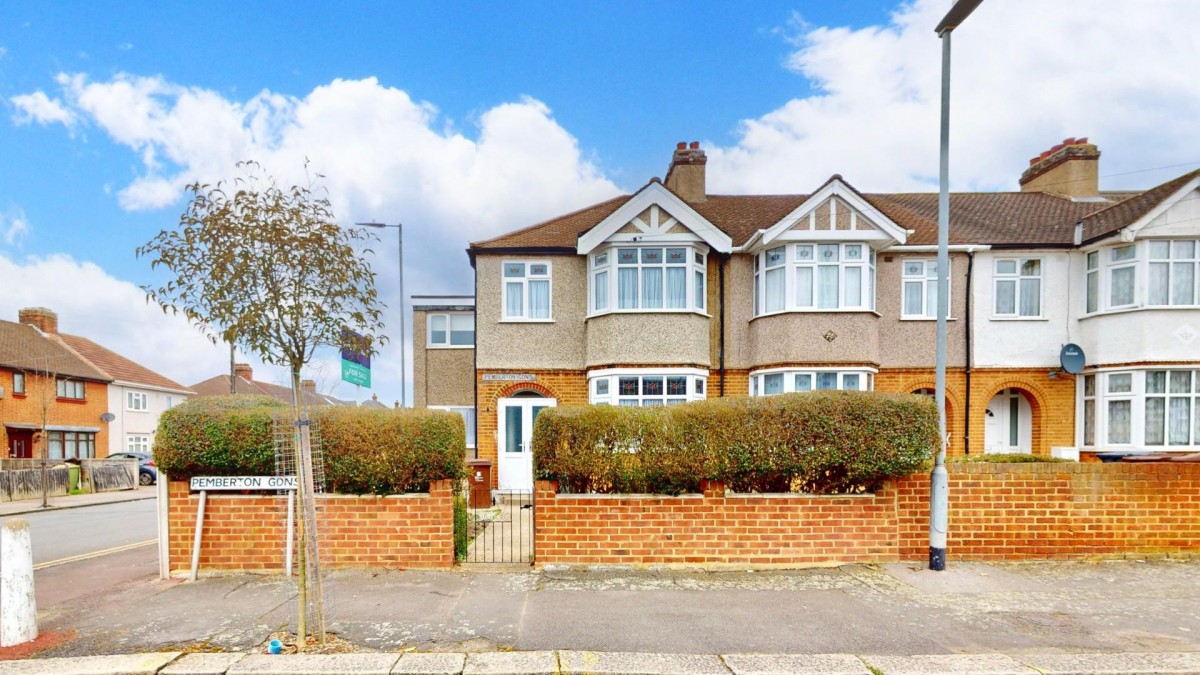 Pemberton Gardens, Chadwell Heath, RM6