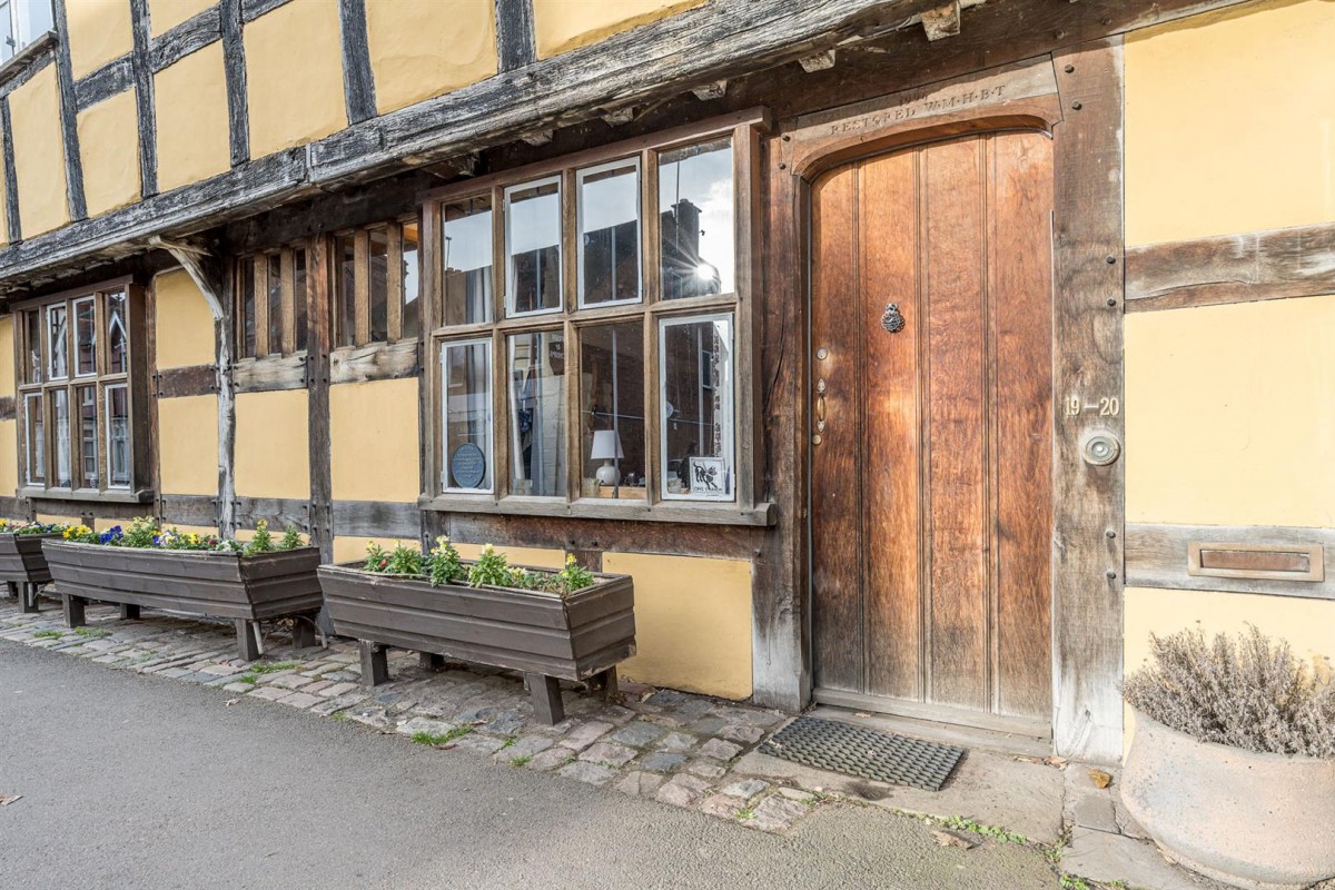 High Street, Kinver, DY7 6HG