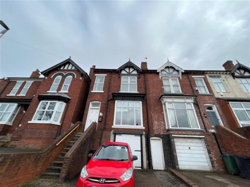 Vicarage Road, Oldbury, B68 8HT
