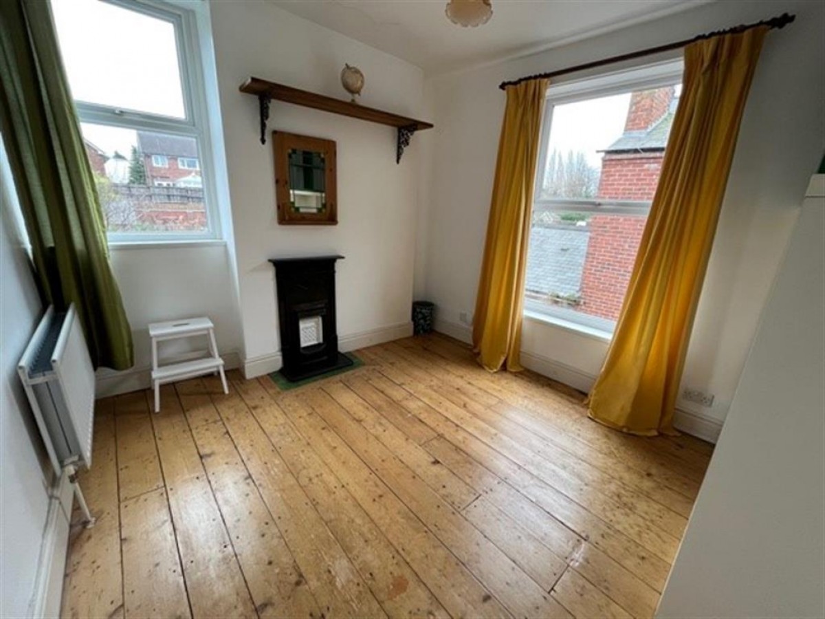 Vicarage Road, Oldbury, B68 8HT