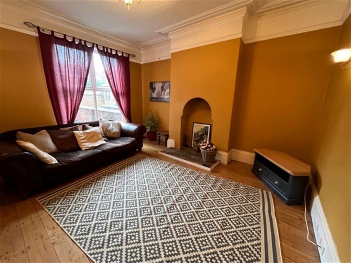 Vicarage Road, Oldbury, B68 8HT