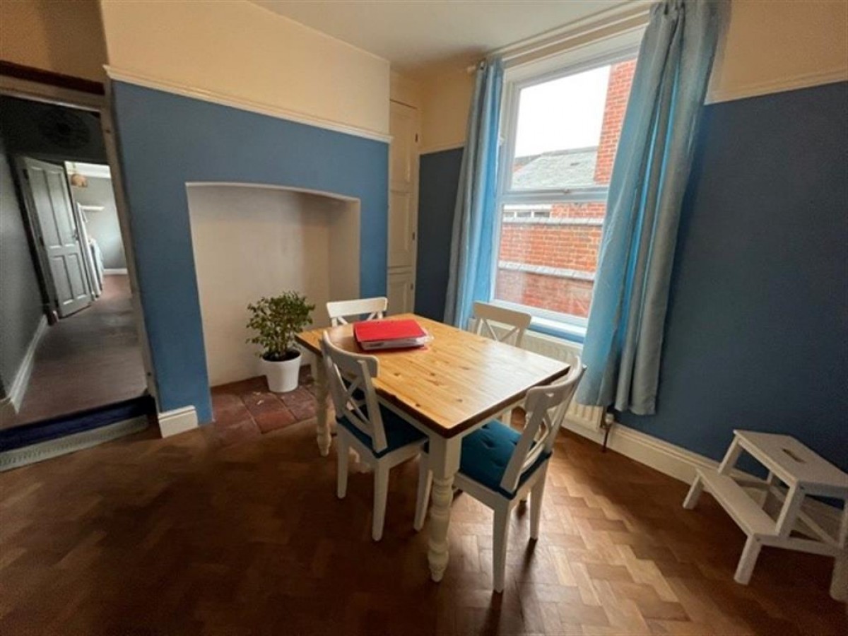 Vicarage Road, Oldbury, B68 8HT
