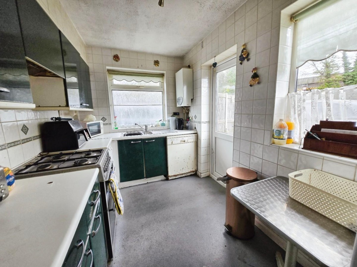 Colston Avenue, Carshalton