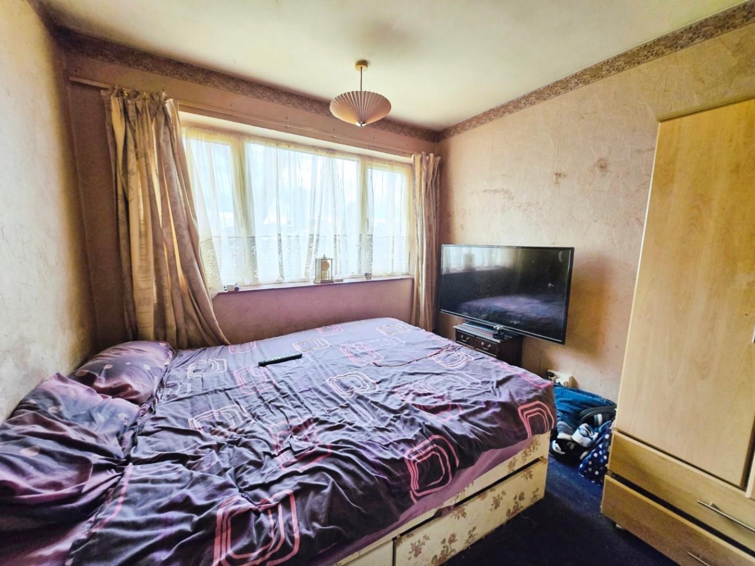 Colston Avenue, Carshalton