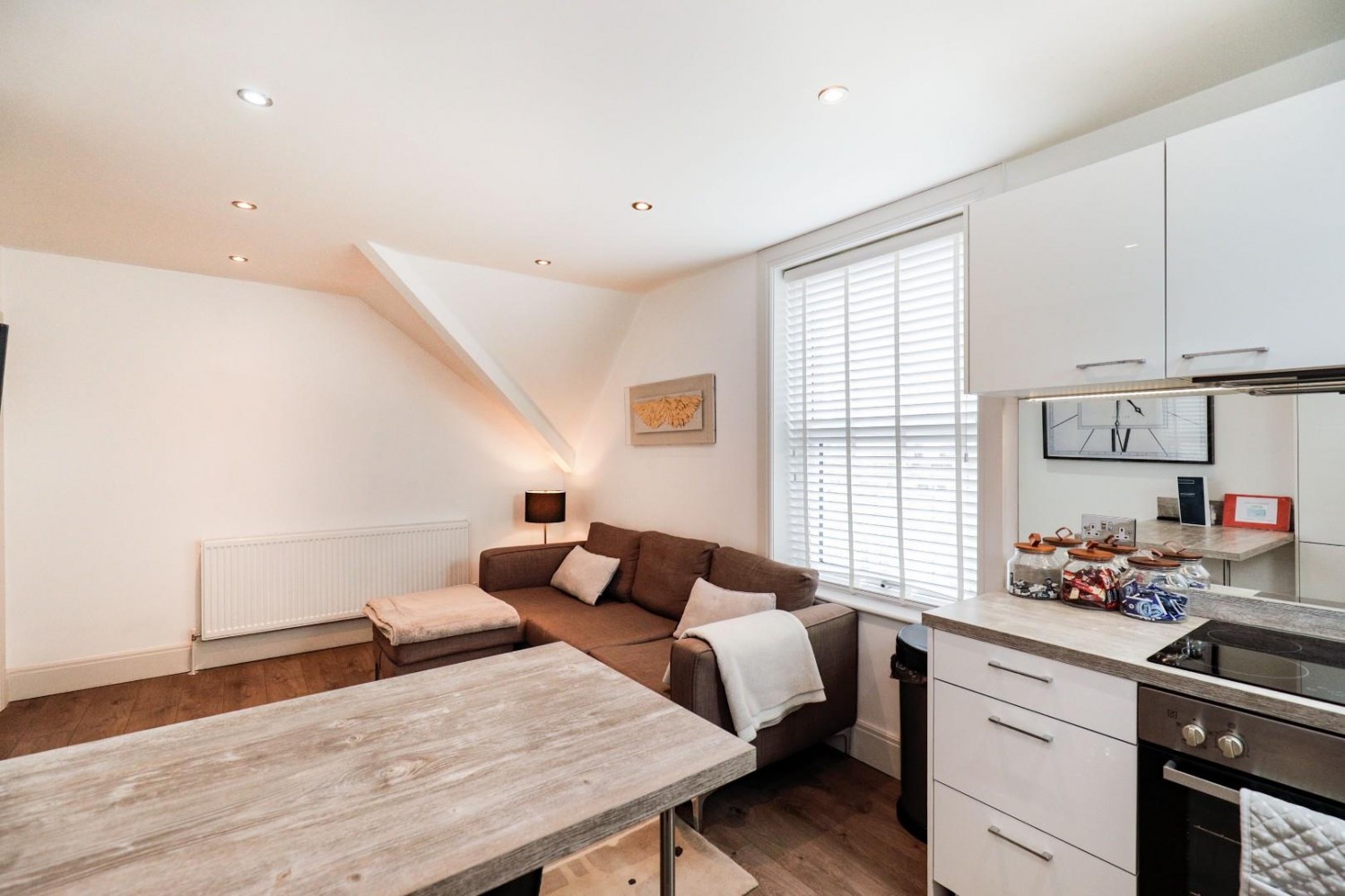 Mayfield Grove, Harrogate, HG1 5HD