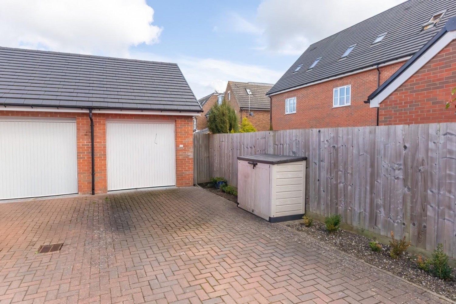 Brackley Close, Aston Clinton