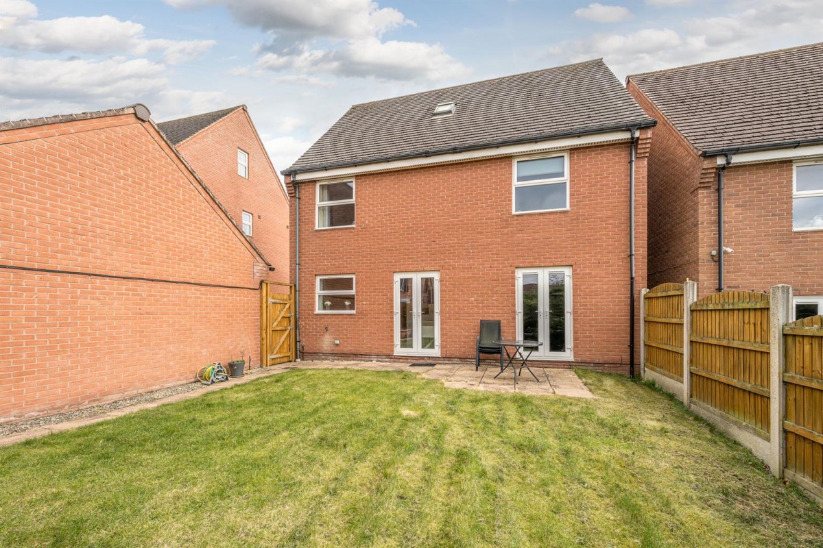 Kirkpatrick Drive, Wordsley, DY8 5TG