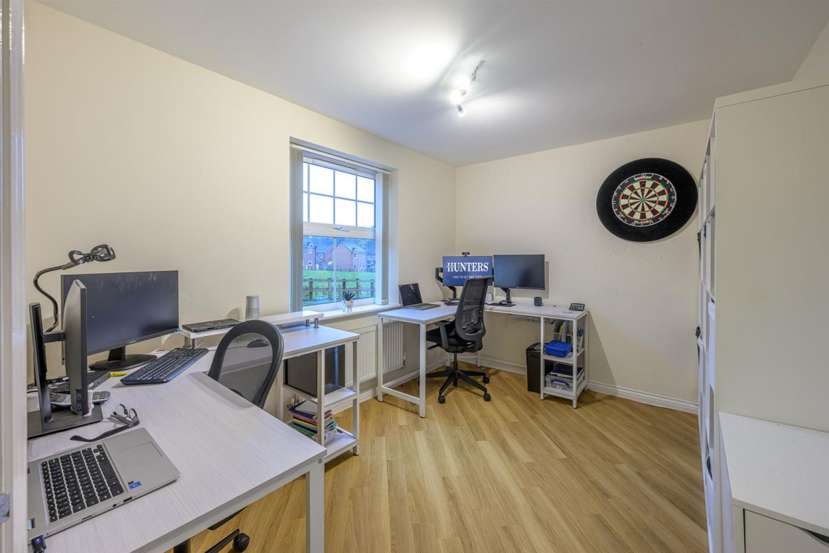 Kirkpatrick Drive, Wordsley, DY8 5TG
