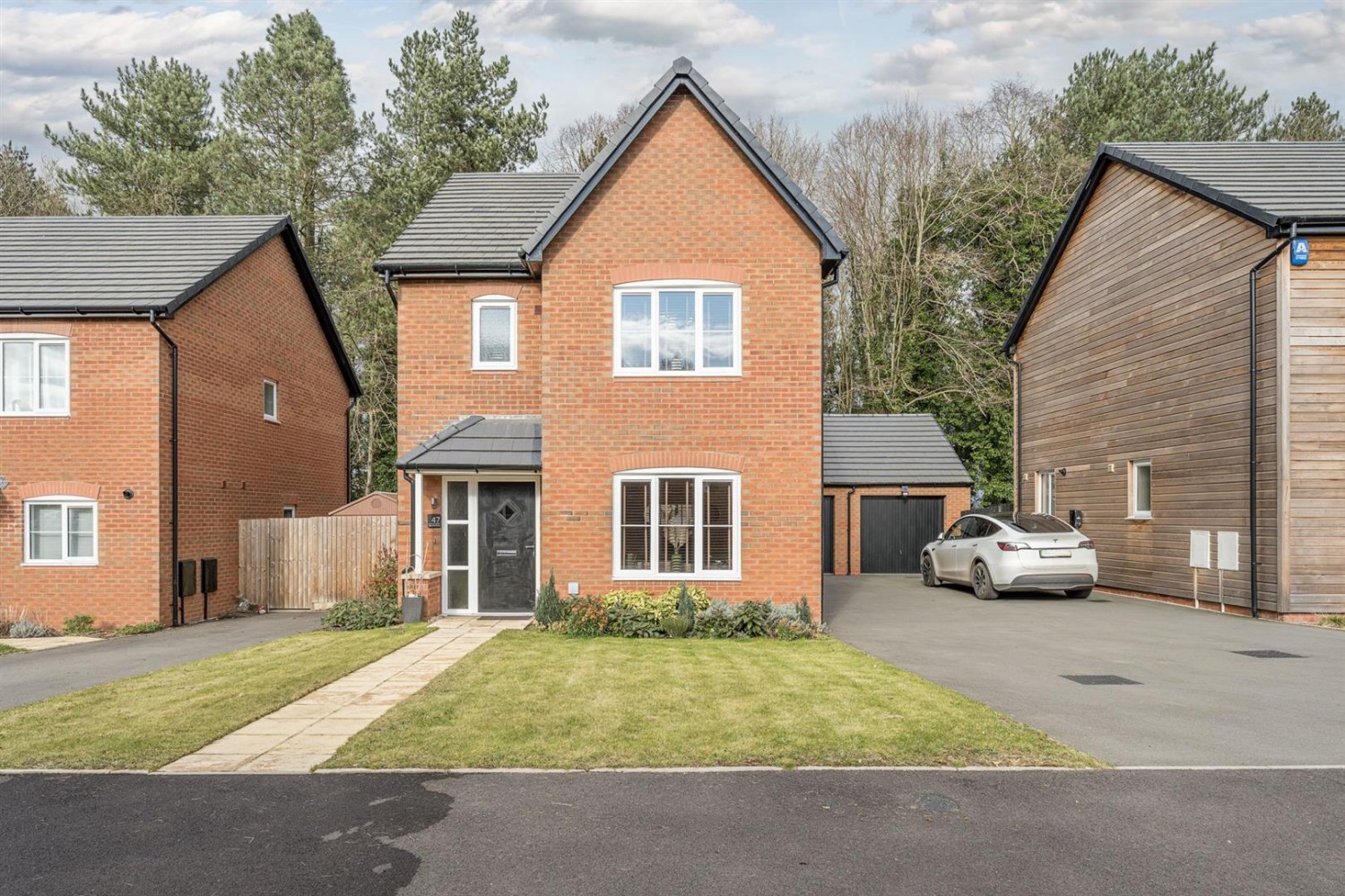 Red Oak Drive, Cookley, DY10 3GH