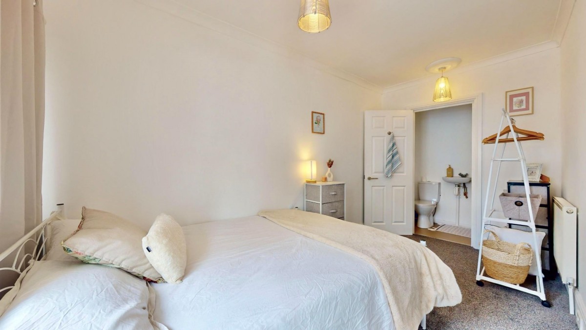 Seabrook Gardens, Romford, RM7