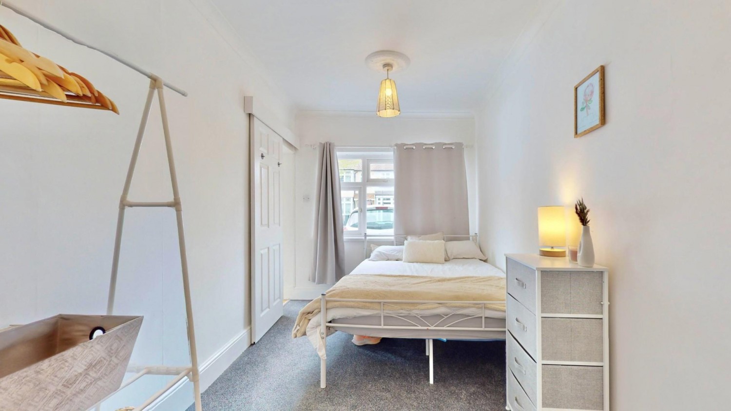 Seabrook Gardens, Romford, RM7