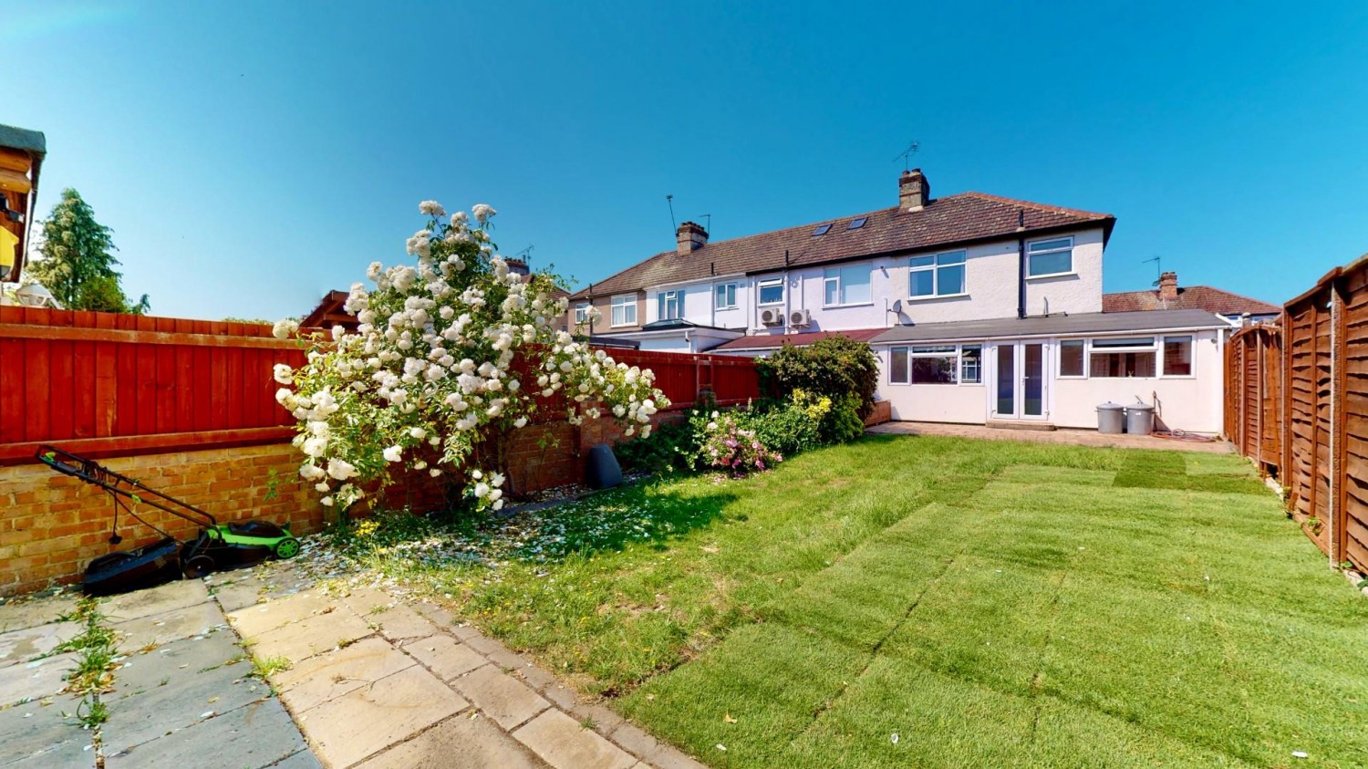 Seabrook Gardens, Romford, RM7