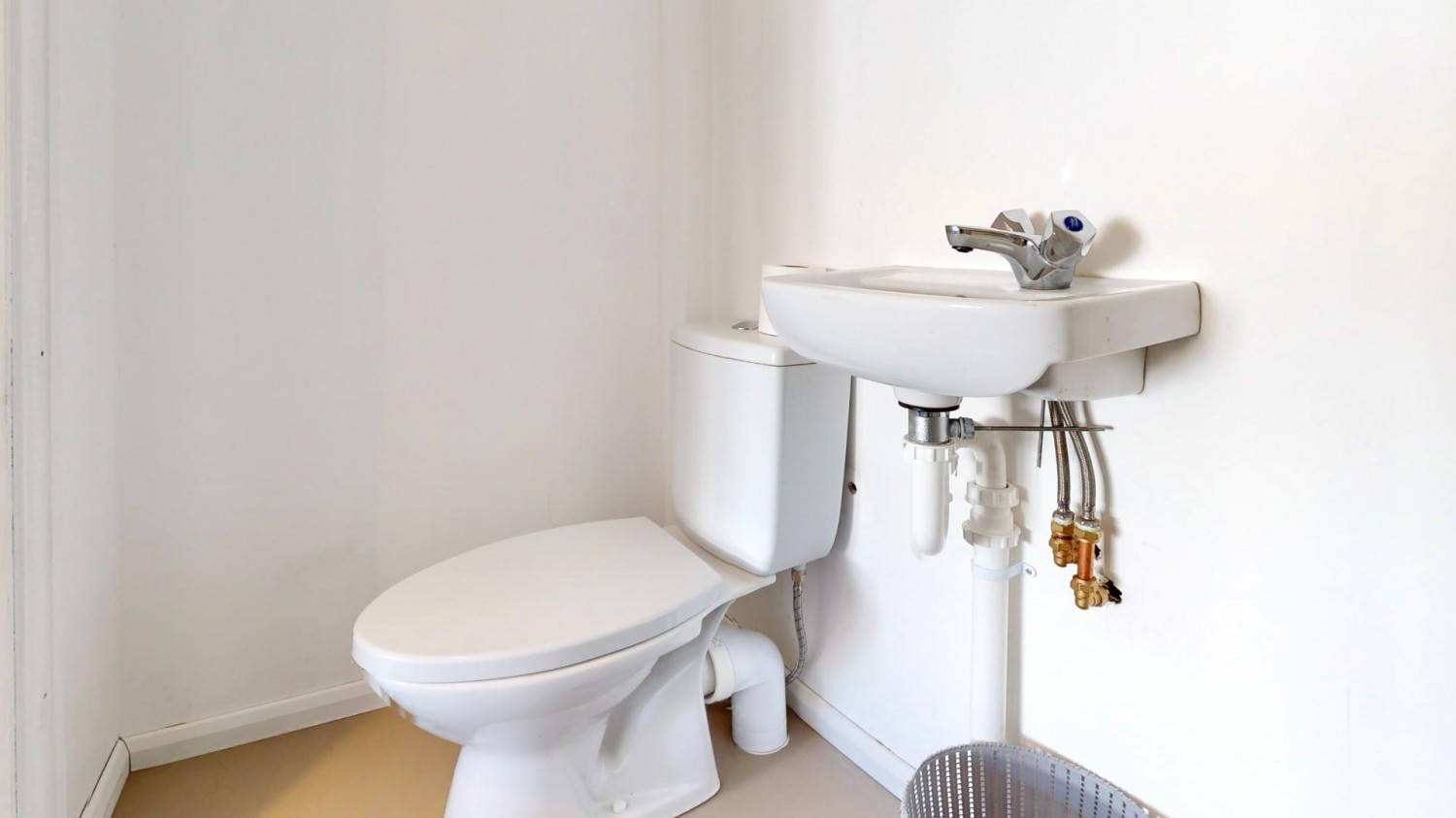 Seabrook Gardens, Romford, RM7