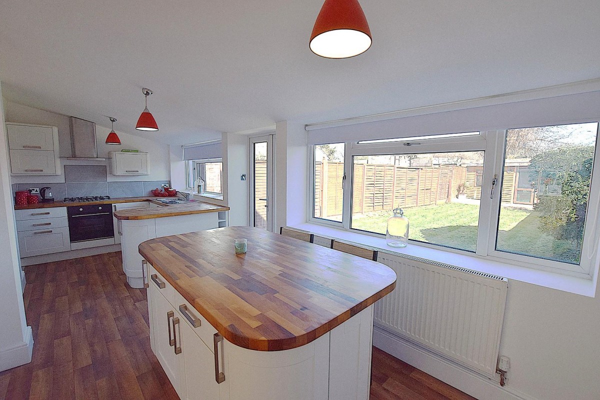 Seabrook Gardens, Romford, RM7