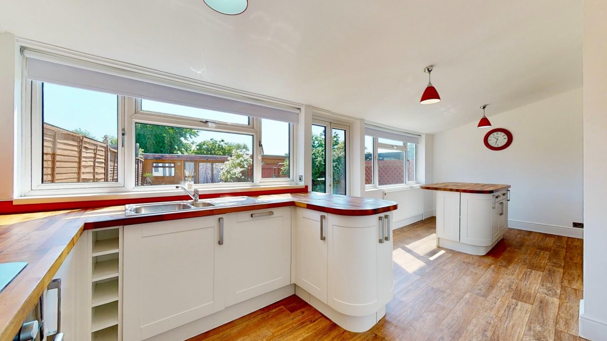 Seabrook Gardens, Romford, RM7