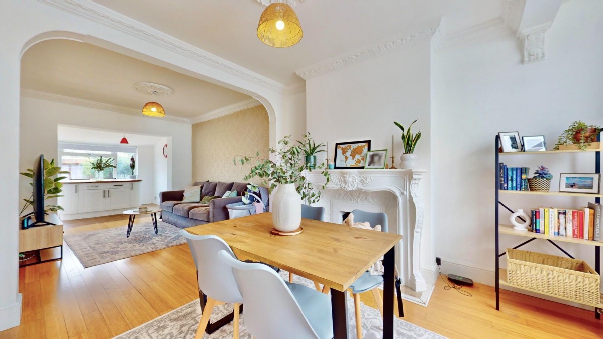 Seabrook Gardens, Romford, RM7