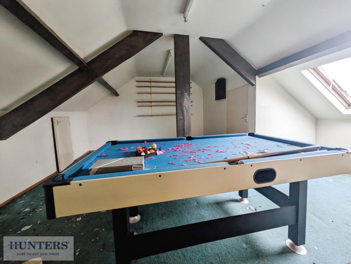 North Road East, Wingate