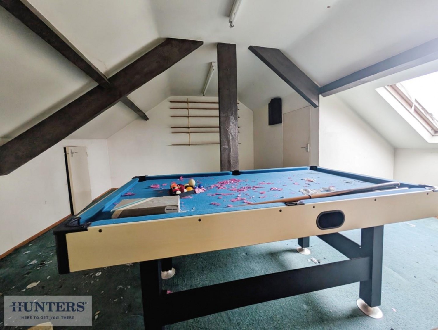 North Road East, Wingate