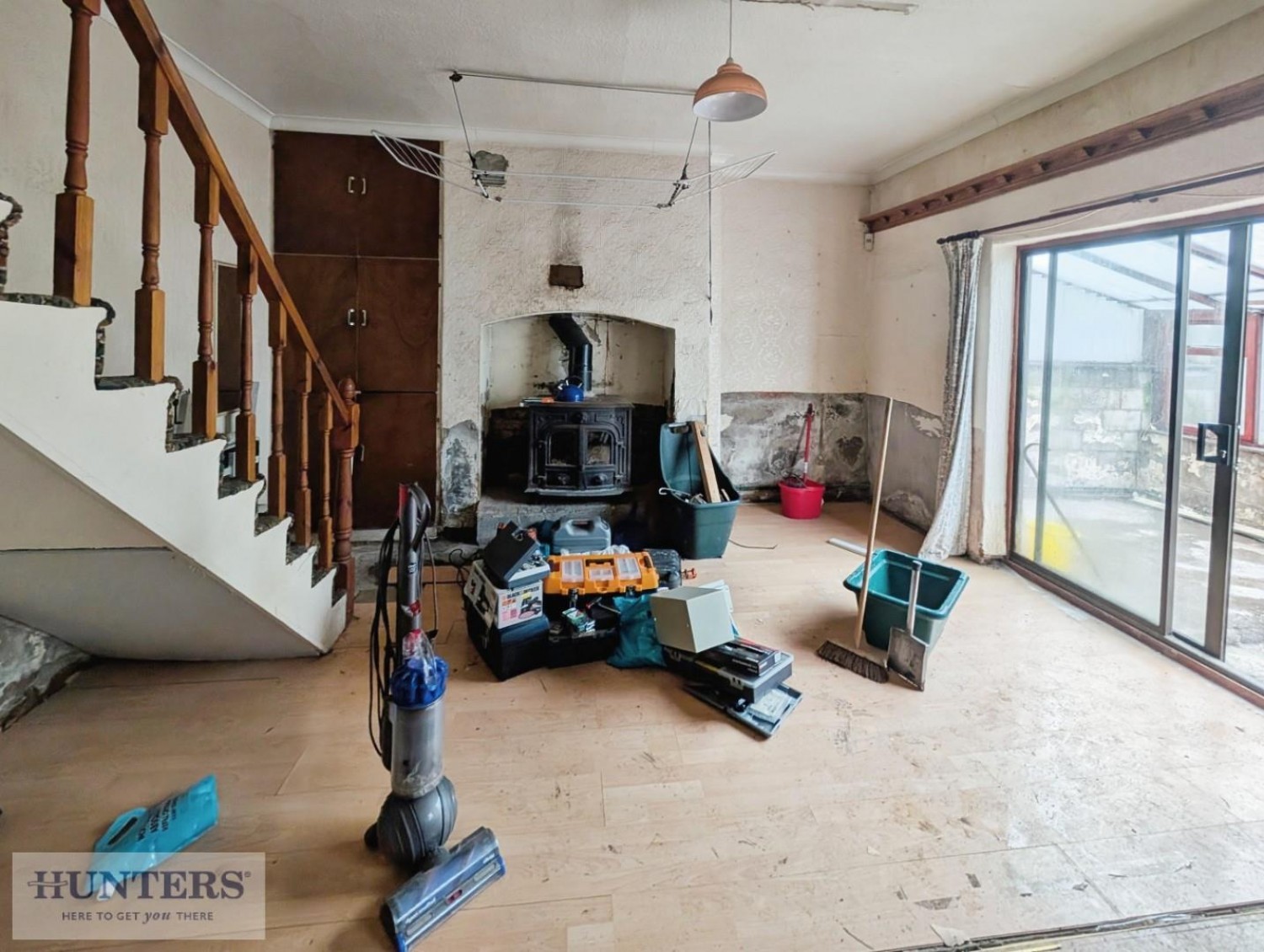 North Road East, Wingate