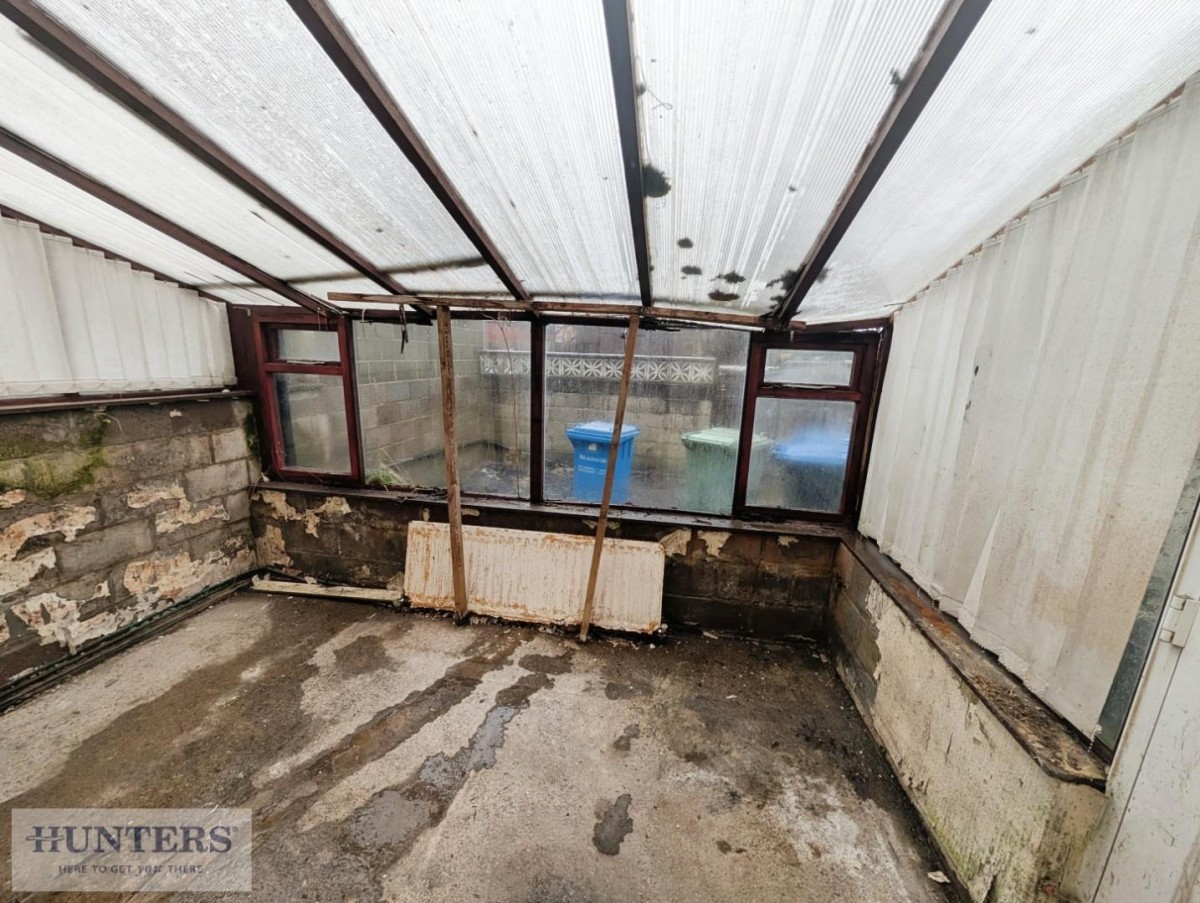 North Road East, Wingate