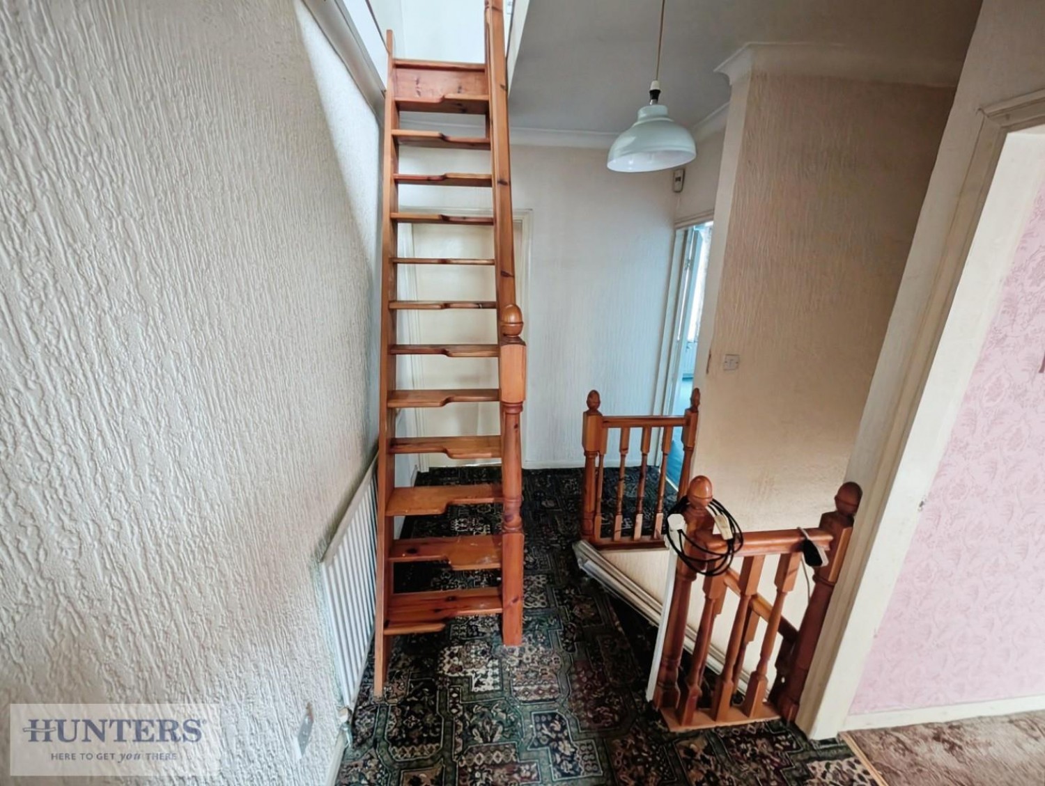 North Road East, Wingate