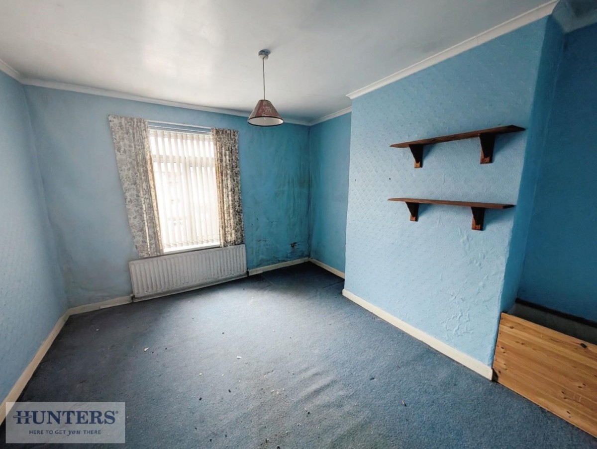 North Road East, Wingate