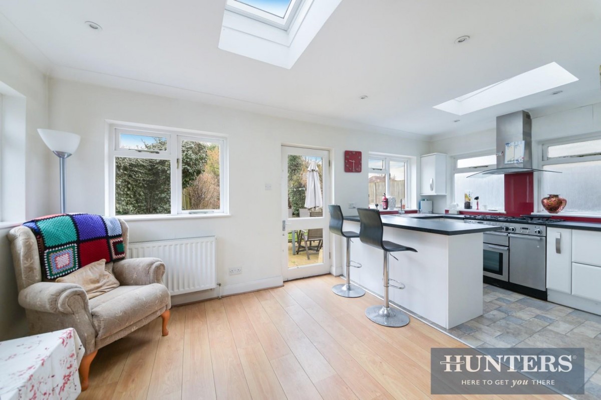 St. Philips Avenue, Worcester Park