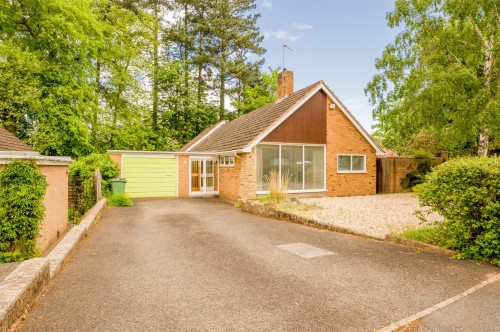 Summercourt Square, Kingswinford, DY6 9QJ
