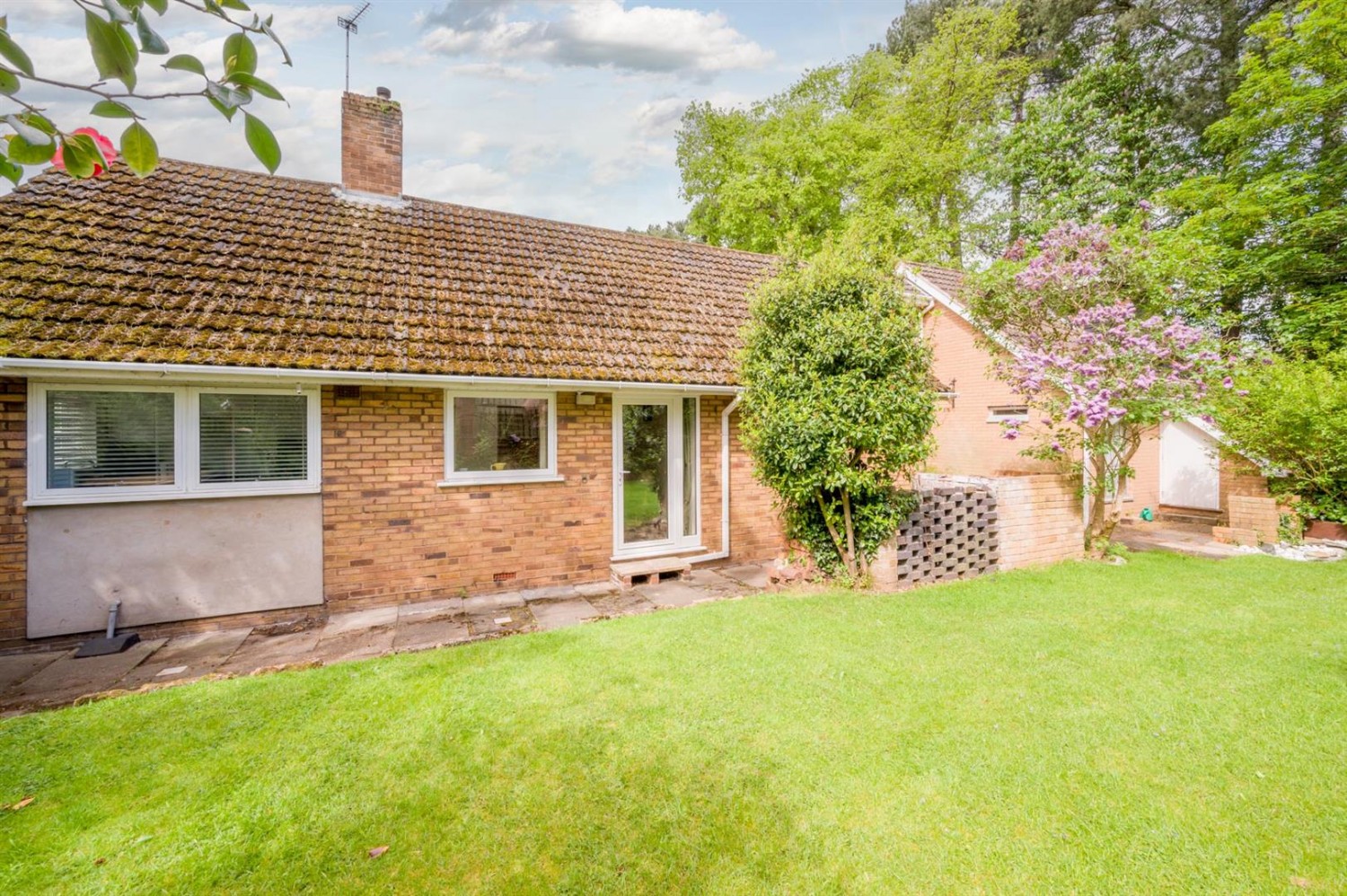 Summercourt Square, Kingswinford, DY6 9QJ
