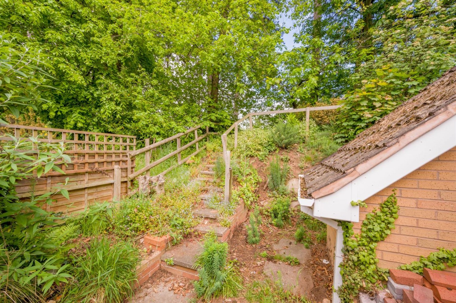 Summercourt Square, Kingswinford, DY6 9QJ