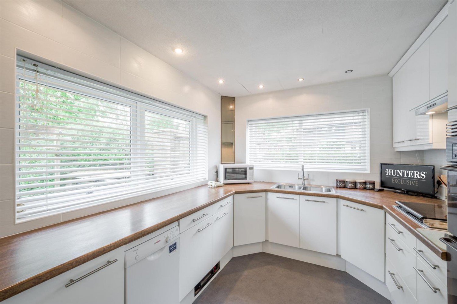Summercourt Square, Kingswinford, DY6 9QJ