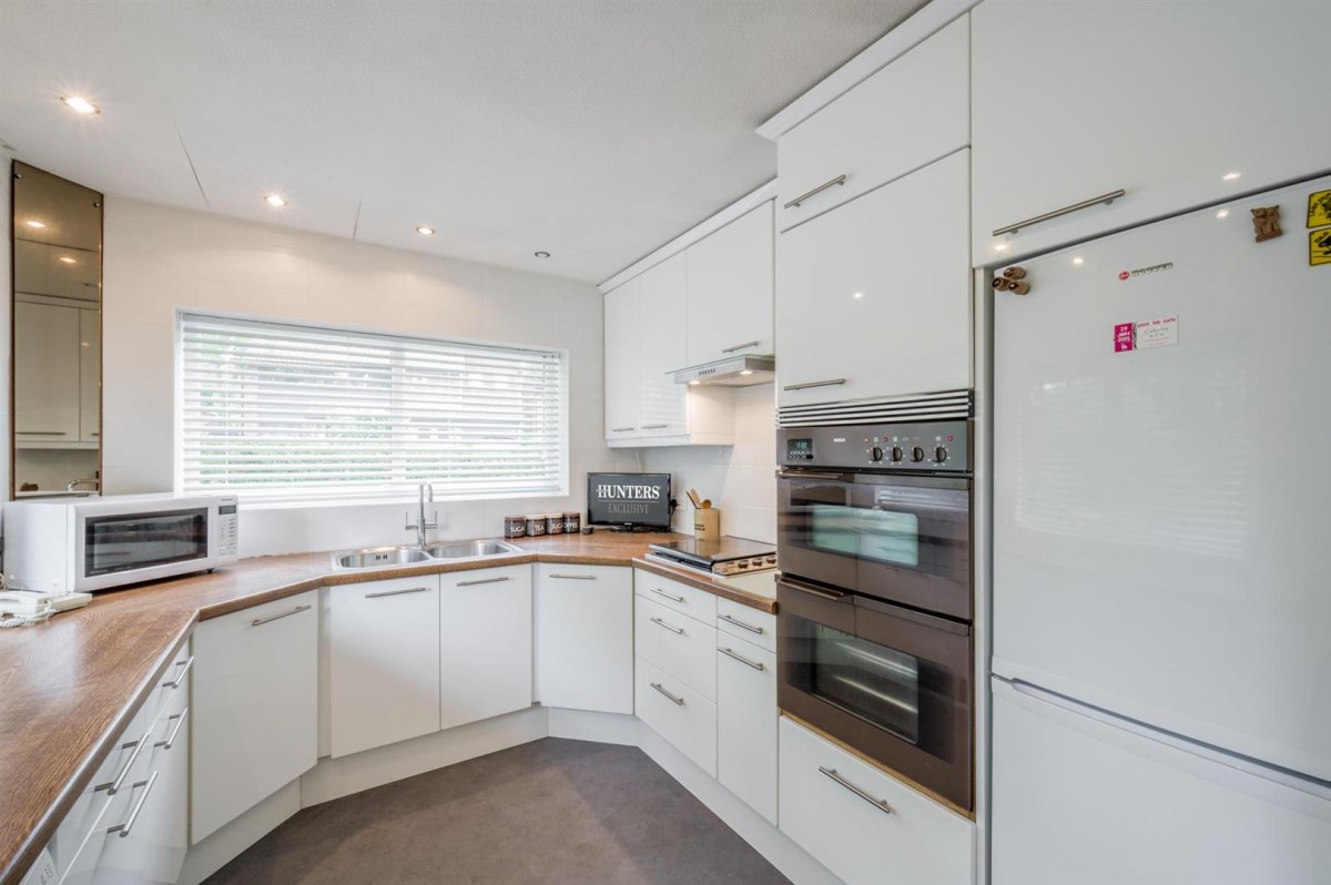Summercourt Square, Kingswinford, DY6 9QJ