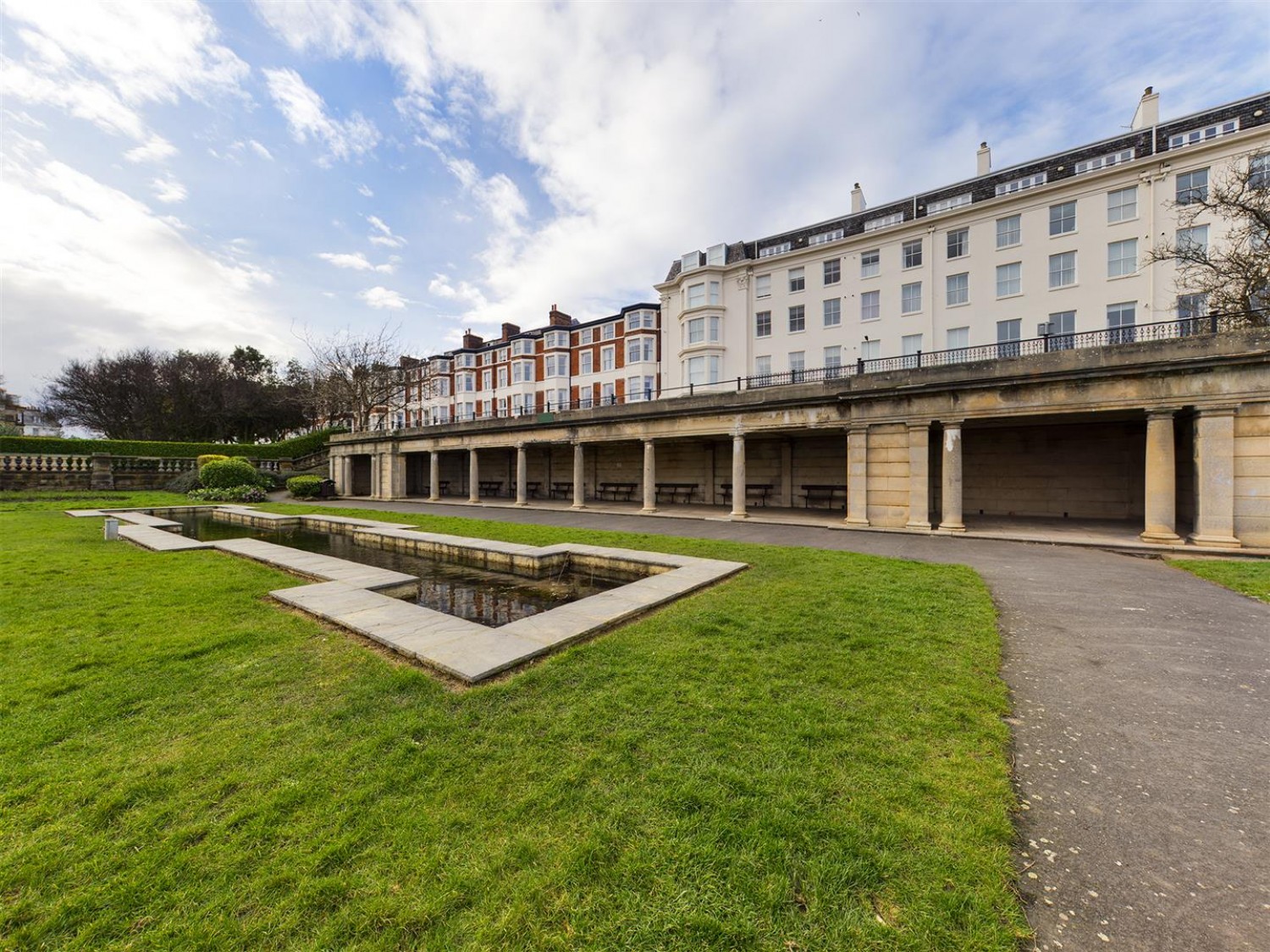 Prince Of Wales Apartments , Prince Of Wales Terrace, Scarborough